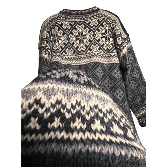 Dale of Norway Jubileum 2 Handknit 100% Wool Pullover Sweater NWOT Unisex Sz L - Picture 11 of 16